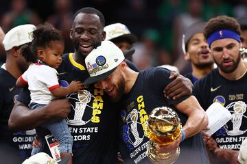 Draymond Green celebrates winning the 2022 Champions title alongside Stephen Curry== FOR NEWSPAPERS, INTERNET, TELCOS & TELEVISION USE ONLY ==