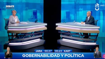 Jara corrige un dato de Kast sobre los asesinatos en Chile y el debate presidencial se enciende: “Yo no dije eso...”