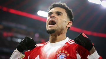 MUNICH, GERMANY - JANUARY 11: Luis Diaz of Bayern Muenchen celebrates the goal 1:0 during the Bundesliga match between FC Bayern München and VfL Wolfsburg at Allianz Arena on January 11, 2026 in Munich, Germany. (Photo by Stefan Matzke - sampics/Getty Images)