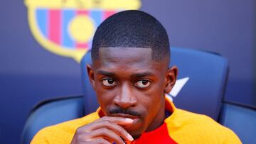 BARCELONA, SPAIN - FEBRUARY 06: Ousmane Dembele of FC Barcelona looks on in the bench prior the LaLiga Santander match between FC Barcelona and Club Atletico de Madrid at Camp Nou on February 06, 2022 in Barcelona, Spain. (Photo by Eric Alonso/Getty Image