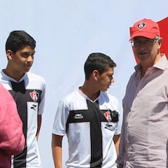 Salinas Pliego: “Los árbitros no pueden secuestrar a la afición”