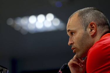 Iniesta: "UEFA Best Player? I'd have chosen differently..."