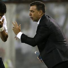 Julio Barroso pone en duda su debut en la Copa Libertadores