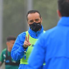 Oltra se libra de elegir, tiene los justos para la convocatoria