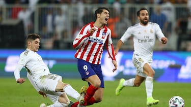 Fede Valverde fue expulsado por una falta sobre Álvaro Morata cuando encaraba en solitario hacia la portería.