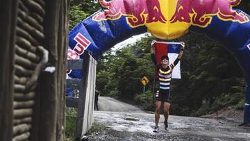 Valentina Carvallo, la chilena que completó 16 triatlones en 16 días.