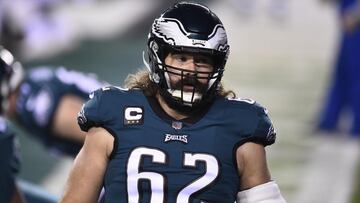 El centro veterano con 10 años de experiencia en la NFL aclaró que no deseaba retirarse después de un año como el que tuvo Philadelphia (4-11-1) en 2020.