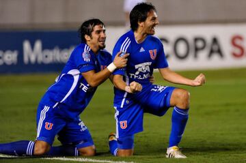 Se transformó en figura importante de la U con cuatro títulos y el 2005 la UC apostó por repatriarlo desde Independiente. Con los cruzados fue campeón, pero no dejó huella.