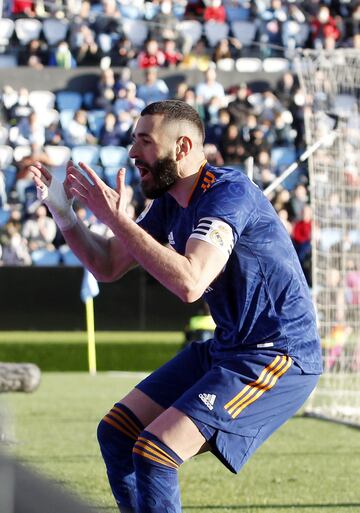 Benzema celebra el 1-2 al Celta. 