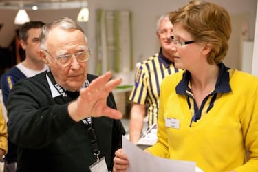 ¿Por qué Ikea se llama así? La historia de Ingvar Kamprad, el fundador de la compañía sueca de muebles
