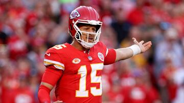 KANSAS CITY, MISSOURI - OCTOBER 22: Patrick Mahomes #15 of the Kansas City Chiefs reacts to a false start during the third quarter against the Los Angeles Chargers at GEHA Field at Arrowhead Stadium on October 22, 2023 in Kansas City, Missouri. Jamie Squire/Getty Images/AFP (Photo by JAMIE SQUIRE / GETTY IMAGES NORTH AMERICA / Getty Images via AFP)