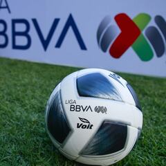 IMSS recibe donativo de la FMF para la atención médica