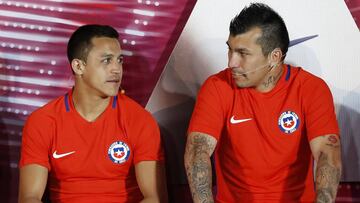 Medel explica cómo busca convencer a Alexis para que vaya a Inter