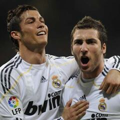 El fallo de Higuaín con Cristiano de por medio que se ha hecho viral en redes...