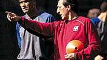 <B>IMPRESCINDIBLE</B>. Rivaldo se entrenó ayer. El Barça le necesita.