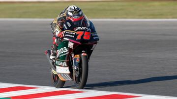 Arenas se encumbra a lo m&aacute;s alto en Misano.