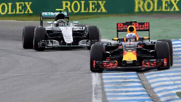 Daniel Ricciardo y Nico Rosberg durante el GP Alemania 2016.