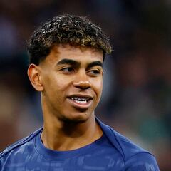 Why isn’t Lamine Yamal playing for Barcelona against Brest? Hansi Flick’s ‘setback’ injury update