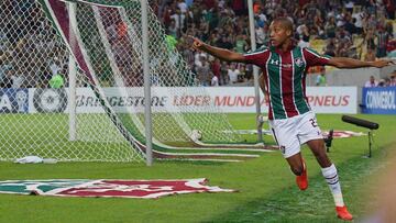 Brazil's Fluminense Joao Pedro (R) celebrates after scoring a goal against Colombia's Atletico Nacional during their Copa Sudamericana football match at Maracana stadium in Rio de Janeiro, Brazil, on May 23, 2019. (Photo by CARL DE SOUZA / AFP)