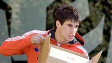 Athletic: Javi Martínez saltó la valla de Lezama y fue reducido