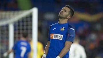 Ángel se entrena sin noticias del Barça
