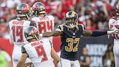 TAMPA, FL - SEPTEMBER 25: Los Angeles Rams Truman Johnson #22 and Troy Hill #32 celebrate a missed field goal attempt by Tampa Bay Buccaneers Roberto Aguayo #19 during the second half of their NFL football game at Raymond James Stadium on September 25, 2016 in Tampa, Florida.   Mark Wallheiser/Getty Images/AFP
 == FOR NEWSPAPERS, INTERNET, TELCOS &amp; TELEVISION USE ONLY ==