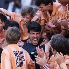 Felicidad absoluta, así ha celebrado Alcaraz su primer Roland Garros