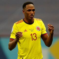 Yerry Mina le resta importancia a lo que dijo Messi en los penales
