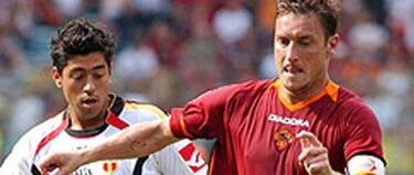 La cercanía de Totti con David Pizarro y otras figuras chilenas