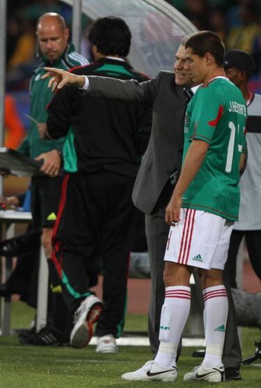 Javier Aguirre no se guardó los halagos para Chicharito