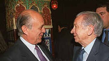 <b>JUNTO A SAMARANCH.</B> El ex presidente del COI ha recordado en la muerte de Goyeneche que no sólo "era un amigo", sino un valioso colaborador.