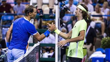 El sudafricano Lloyd  Harris y Rafa Nadal tras la derrota de este &uacute;ltimo en Cincinati