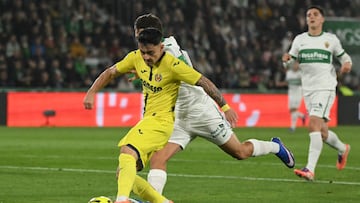 Moleiro, en la acción del gol al Elche.