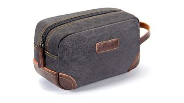 Impermeables y resistentes: los neceseres de viaje para hombre más valorados