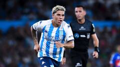 Juan Fernando Quintero durante un partido de Racing