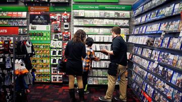 El interior de una tienda GameStop. Foto: CNN