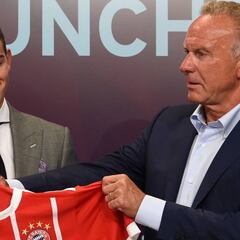 Rummenigge recuerda el paso de James por Bayern Múnich