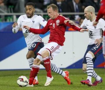 Alexandre Lacazette y Christophe Jallet.