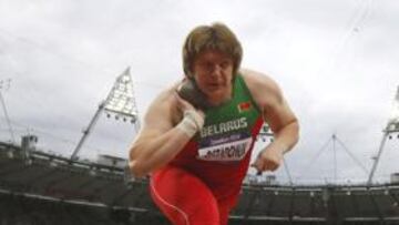 <b>EN ACCIÓN. </b>Nadzeya Ostapchuk, durante el concurso que le dio el oro en lanzamiento de peso.