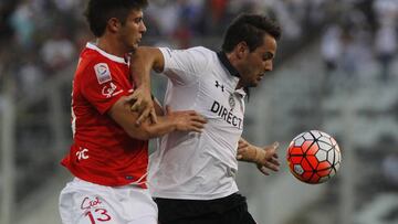 Futbol, Colo Colo vs Universidad Catolica.
 Semifinal Copa Chile 2016.
 El jugador de Colo Colo , Octavio Rivero, disputa el balon con Benjam&iacute;n Kuscevic de Universidad Catolica durante el partido de vuelta de la semifinal de la Copa Chile en el estadio Monumental de Santiago, Chile.
 30/11/2016
 Ramon Monroy/Photosport******
 
 Football, Colo Colo vs Universidad Catolica.
 Copa Chile semifinal 2016.
 Colo Colo&#039;s player  Octavio Rivero, battles for the ball against Benjam&iacute;n Kuscevic of Universidad Catolica during the Copa Chile semifinal second leg football match held at the Monumental stadium in Santiago, Chile.
 30/11/2016
 Ramon Monroy/Photosport