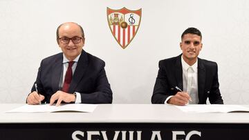 Lamela, junto a José Castro.