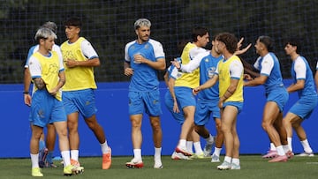 Los jugadores del Deportivo, durante un entrenamiento en Abegondo.