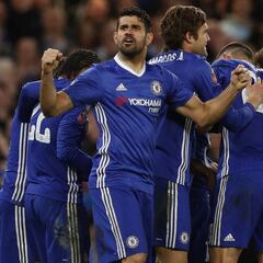 Mourinho y el United, eliminados