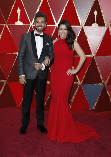 Eugenio Derbez y Alessandra Rosaldo en la alfombra roja de los Premios Oscar 2018