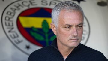 José Mourinho, entrenador del Fenerbahçe.