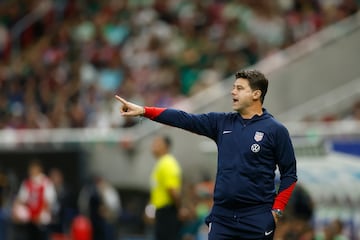 MEX2181. GUADALAJARA (MÉXICO),15/10/2024.- Mauricio Pochettino, entrenador de Estados Unidos, dirige un partido amistoso ante México este martes en el Estadio Akron, en Guadalajara (México). EFE/ Francisco Guasco
