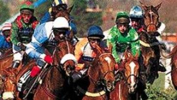 <b>¿CLONADOS?</b> Esta imagen del Grand National podría repetirse en unos años con clones de purasangres.