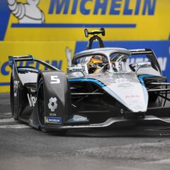 Vandoorne reclama justicia