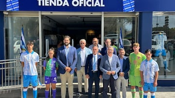 Presentación nuevas camisetas del Málaga.