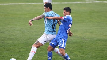 Futbol, Ohiggins vs Universidad de Chile.
Fecha 19, campeonato Nacional 2022.
El jugador de Ohiggins Pablo Hernandez controla la pelota durante el partido contra Universidad de Chile durante el partido de primera division realizado en el Estadio El Teniente de Rancagua, Chile.
24/07/2022
Jorge Loyola/Photosport
Football, Ohiggins vs Universidad de Chile.
19th date, 2022 National Championship.
Ohiggins player Pablo Hernandez controls the ball during the first division match held at the El Teniente stadium
Rancagua, Chile.
24/07/2022
Jorge Loyola/Photosport